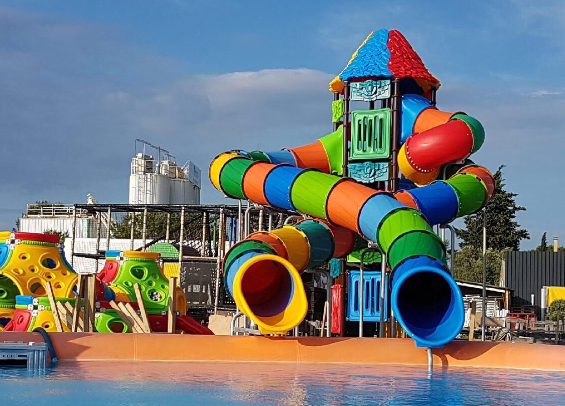 toboggans-oupa-splash-parc-aquatique-pour-enfants-à-Nîmes